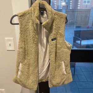 Worn once camel zip up Patagonia vest